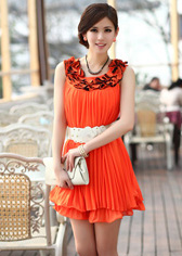 橘红色连衣裙